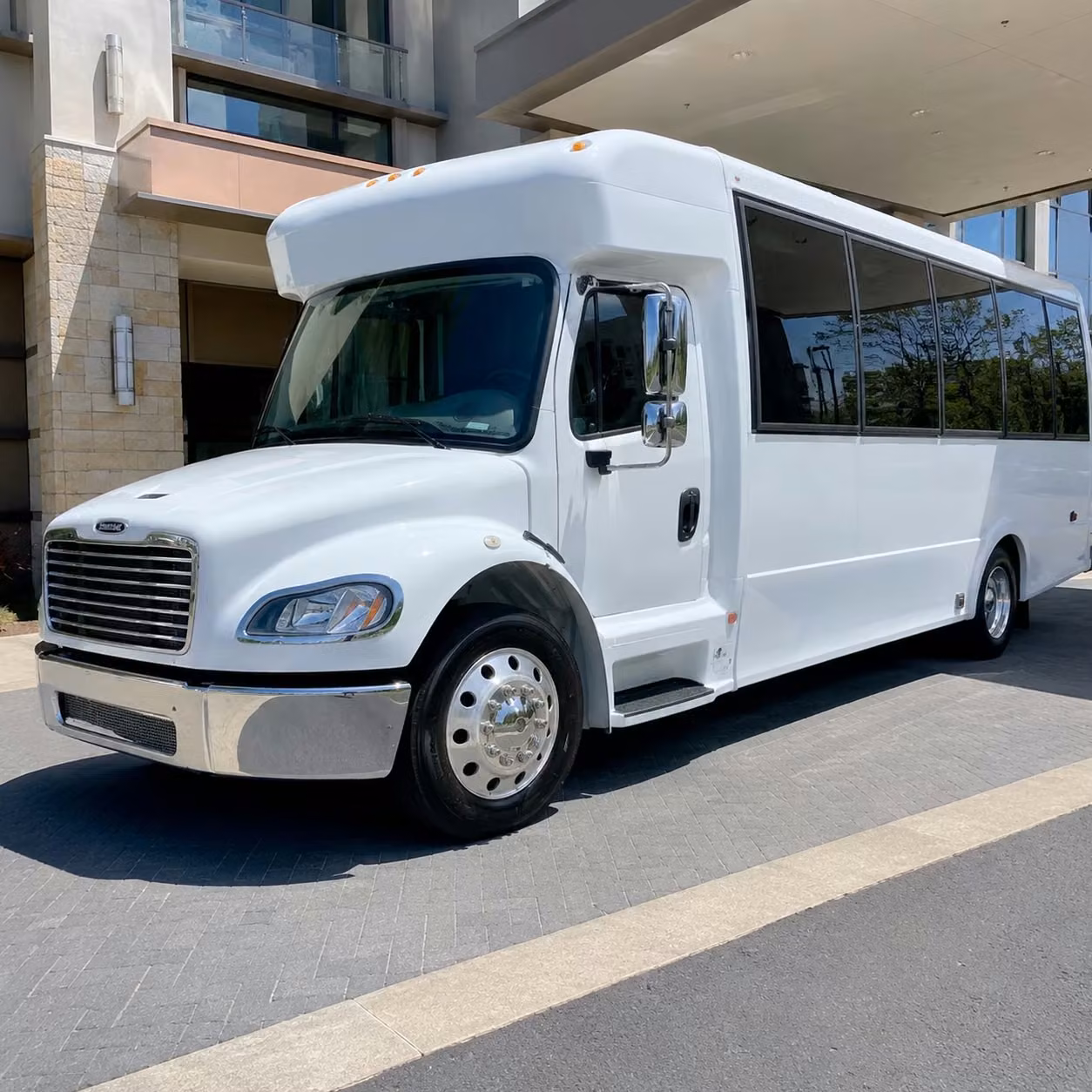 yonkers 20 passenger minibus rental